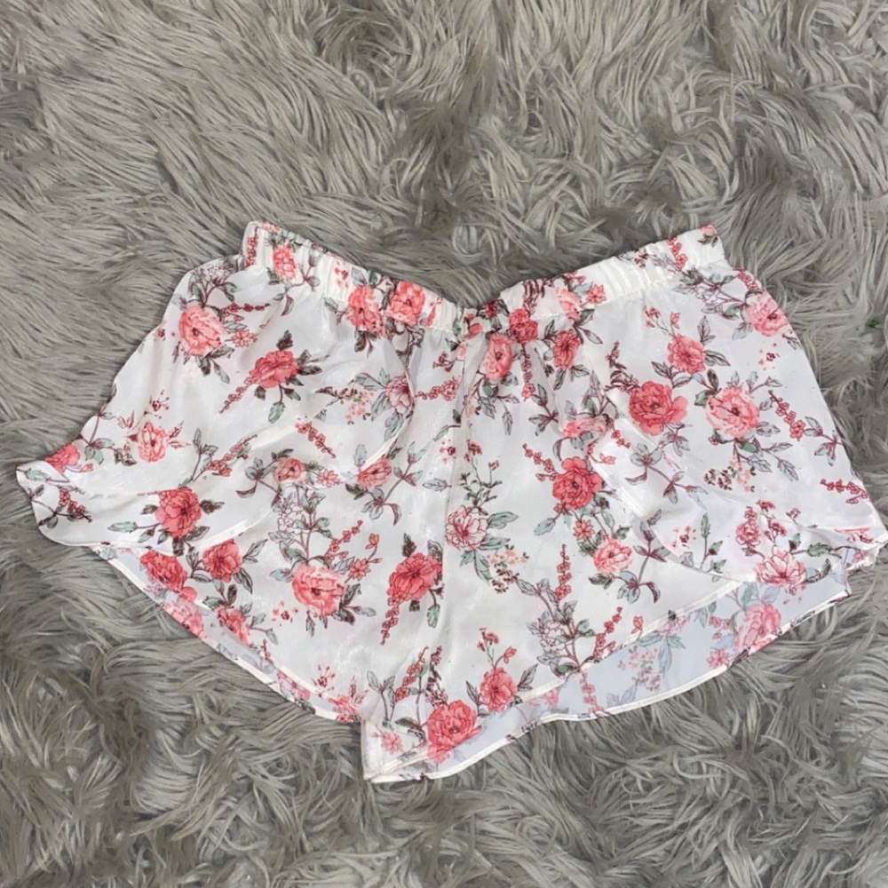 Flowy shorts
